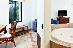 Deluxe with Jacuzzi Family Section - Sandos Caracol Eco Resort and Spa - All Inclusive - Cancun, Mexico